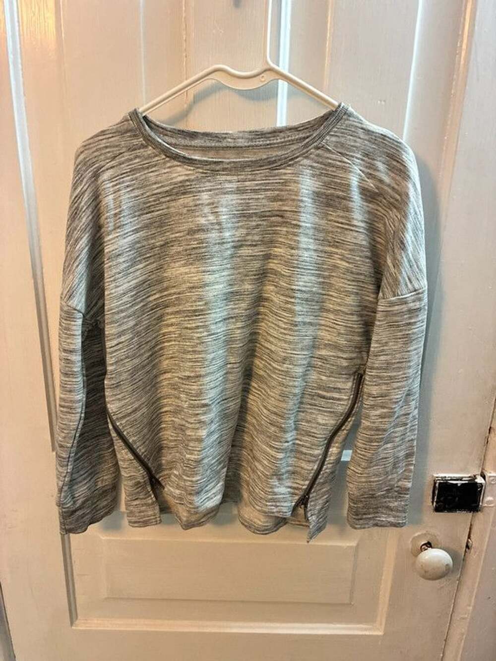 Dip gray heathered long sleeve top in XS